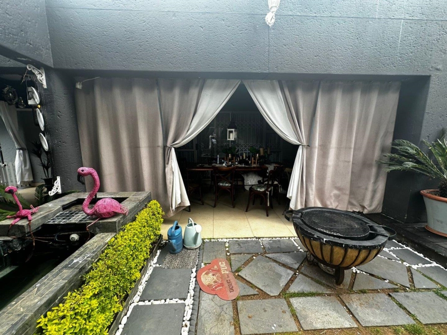 4 Bedroom Property for Sale in Norwood Gauteng