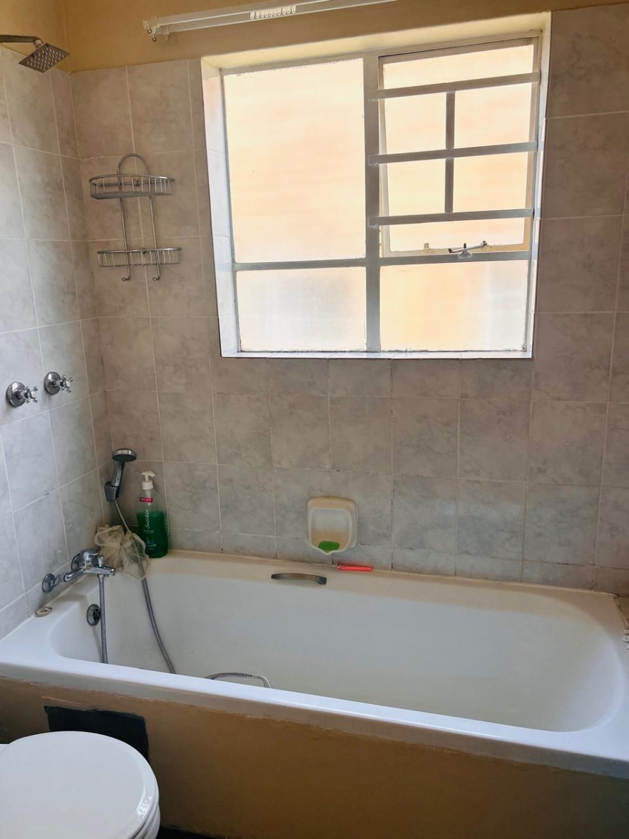 2 Bedroom Property for Sale in Pierre Van Ryneveld Gauteng