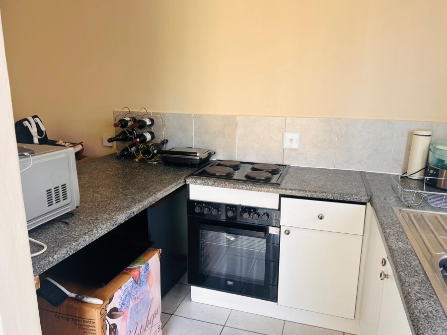 2 Bedroom Property for Sale in Pierre Van Ryneveld Gauteng