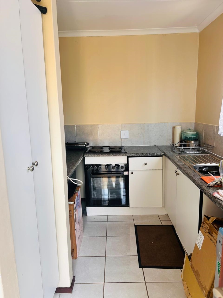 2 Bedroom Property for Sale in Pierre Van Ryneveld Gauteng