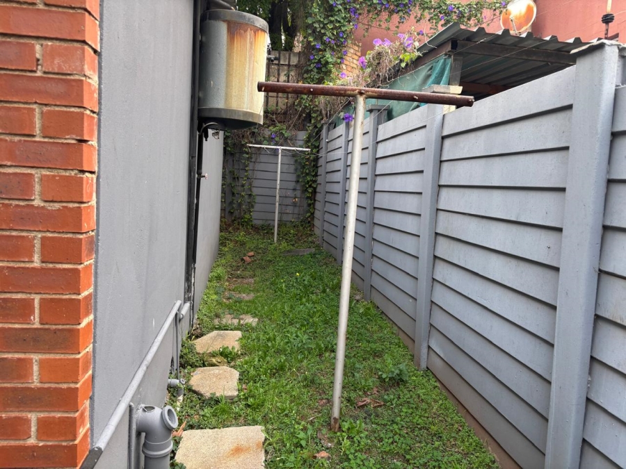 4 Bedroom Property for Sale in Cyrildene Gauteng