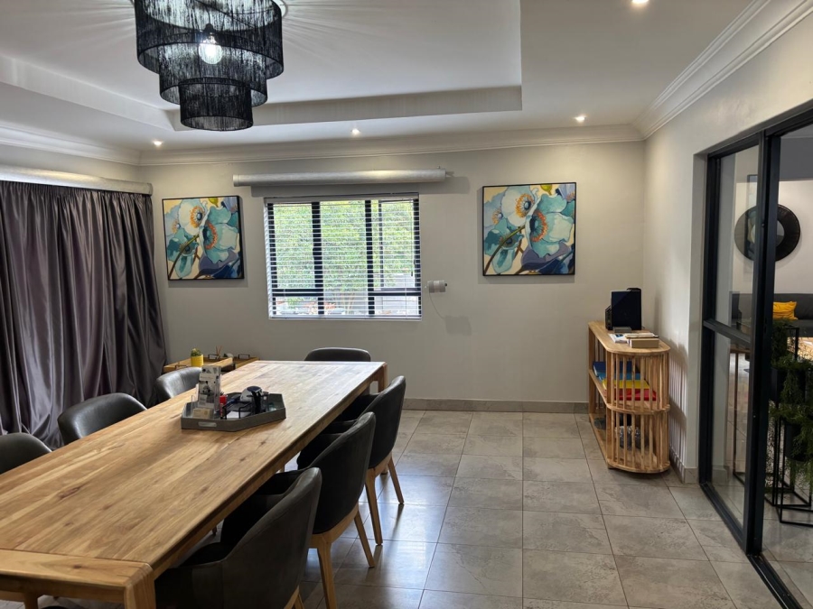4 Bedroom Property for Sale in Cyrildene Gauteng