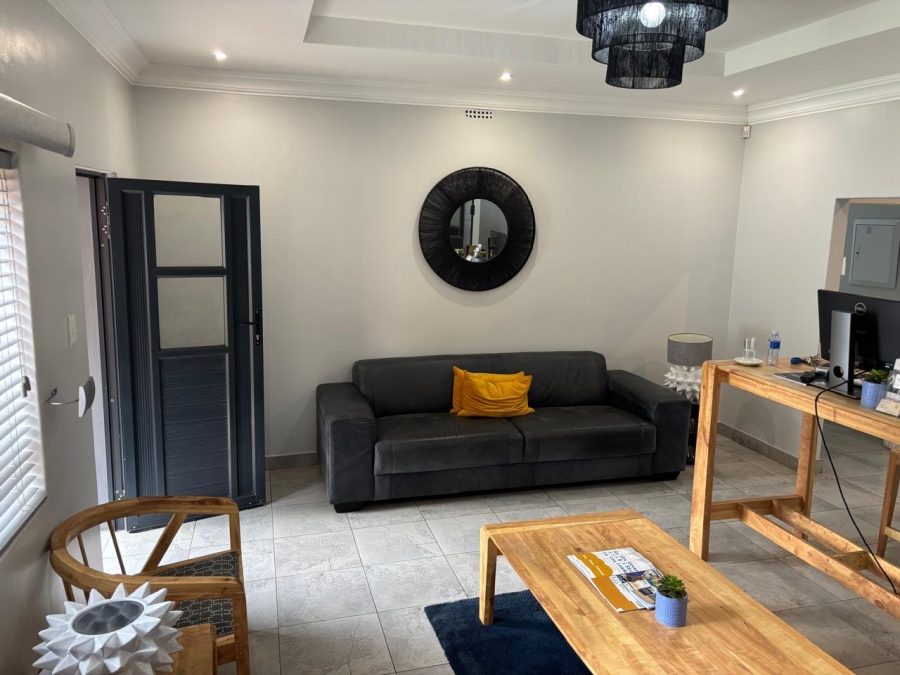 4 Bedroom Property for Sale in Cyrildene Gauteng