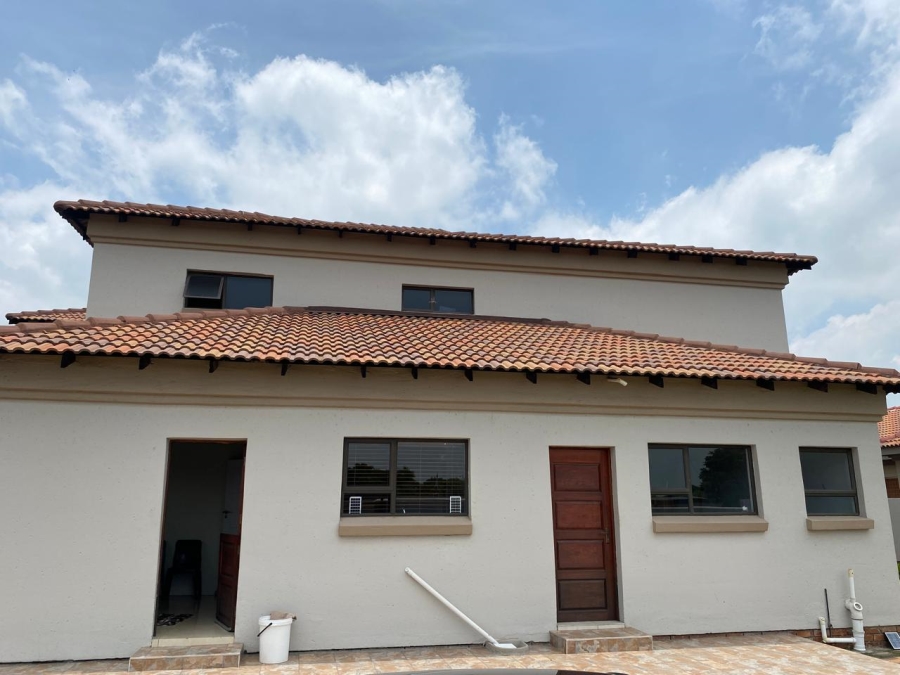 5 Bedroom Property for Sale in Vanderbijlpark SE 8 Gauteng