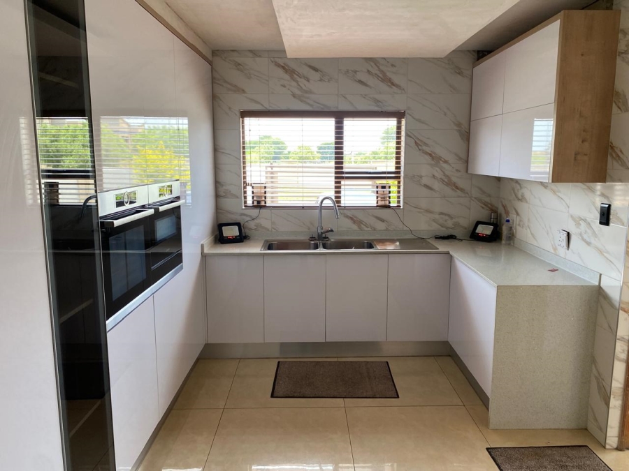 5 Bedroom Property for Sale in Vanderbijlpark SE 8 Gauteng