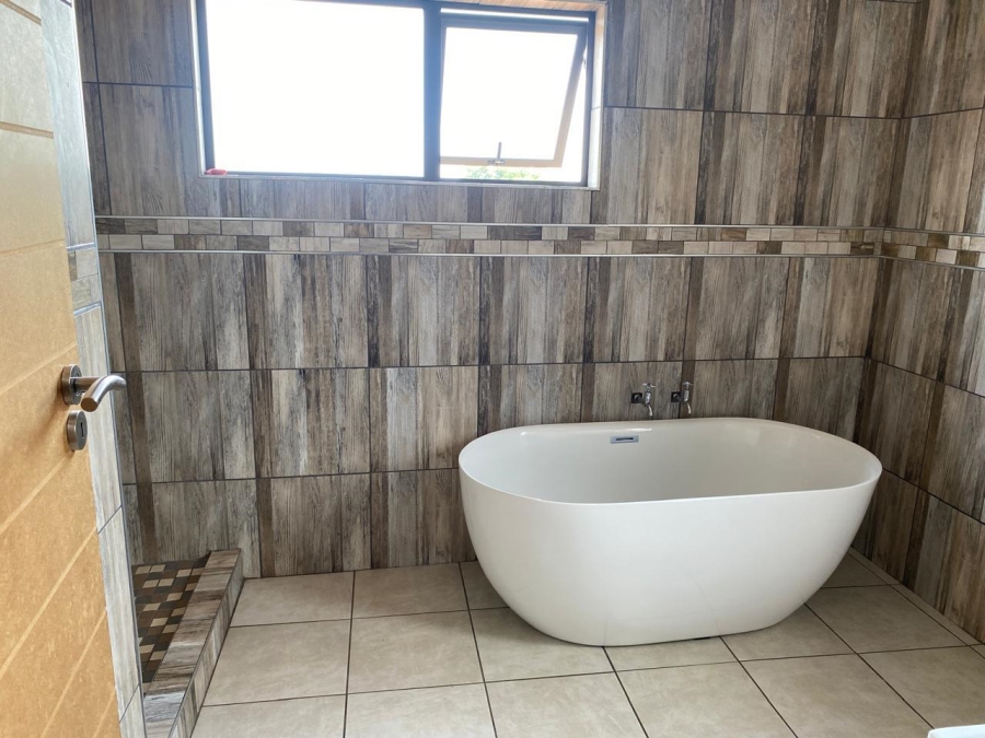 5 Bedroom Property for Sale in Vanderbijlpark SE 8 Gauteng