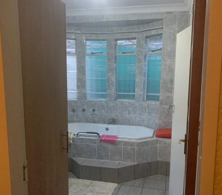 4 Bedroom Property for Sale in Castleview Gauteng