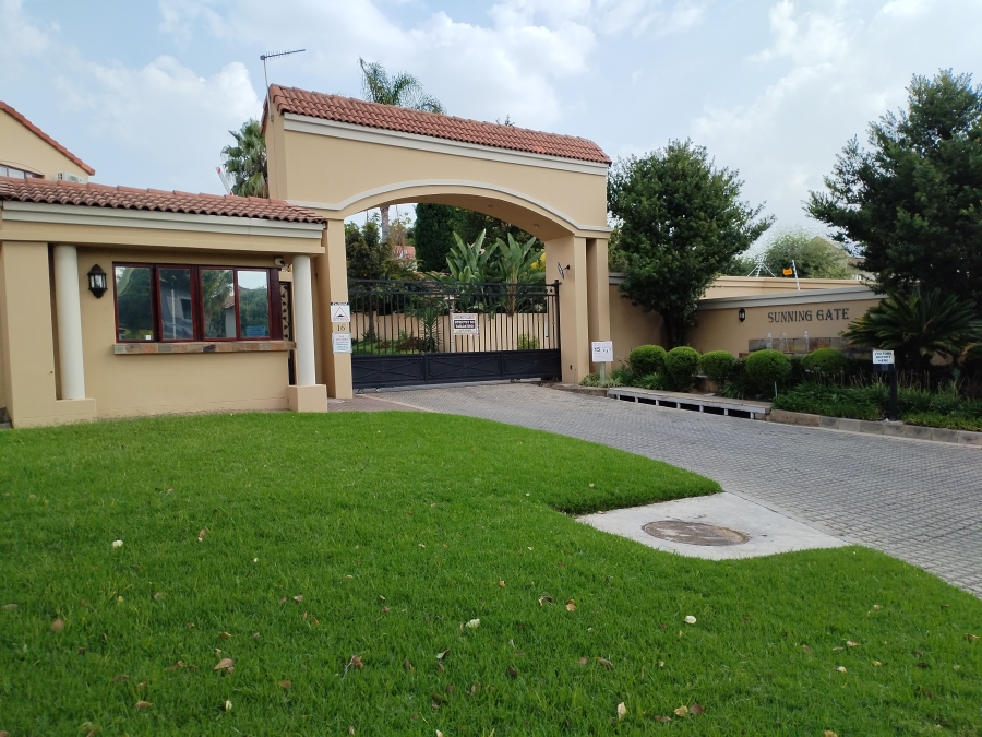 3 Bedroom Property for Sale in Barbeque Downs Gauteng
