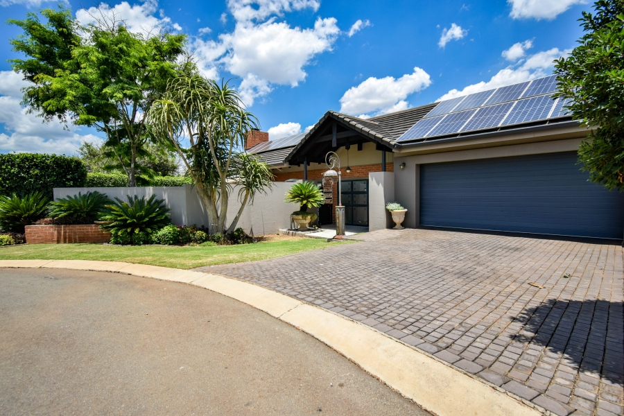 4 Bedroom Property for Sale in Midstream Ridge Gauteng