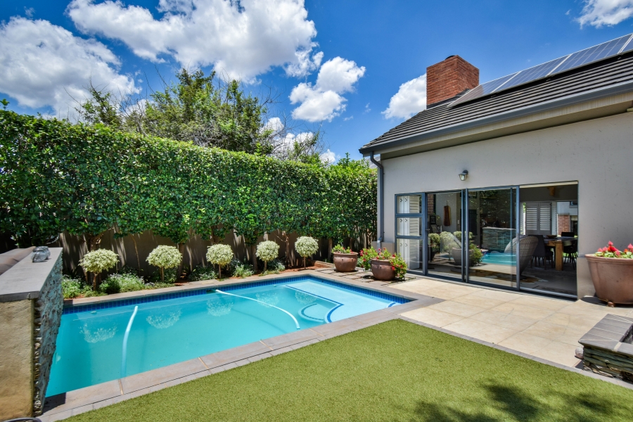 4 Bedroom Property for Sale in Midstream Ridge Gauteng