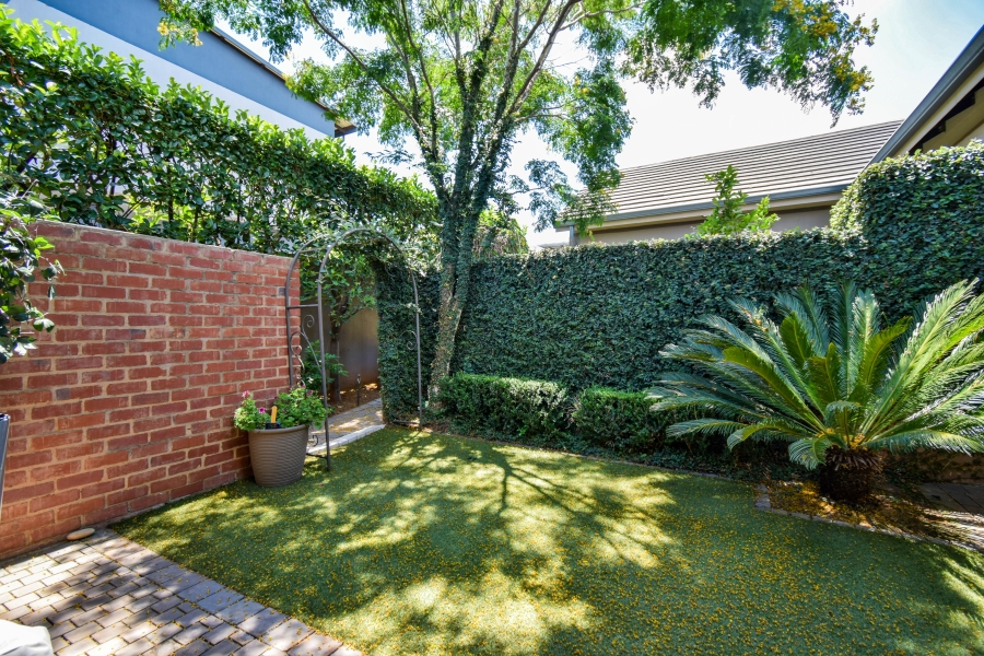 4 Bedroom Property for Sale in Midstream Ridge Gauteng