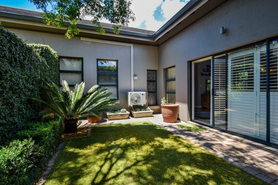 4 Bedroom Property for Sale in Midstream Ridge Gauteng