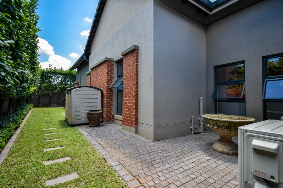 4 Bedroom Property for Sale in Midstream Ridge Gauteng