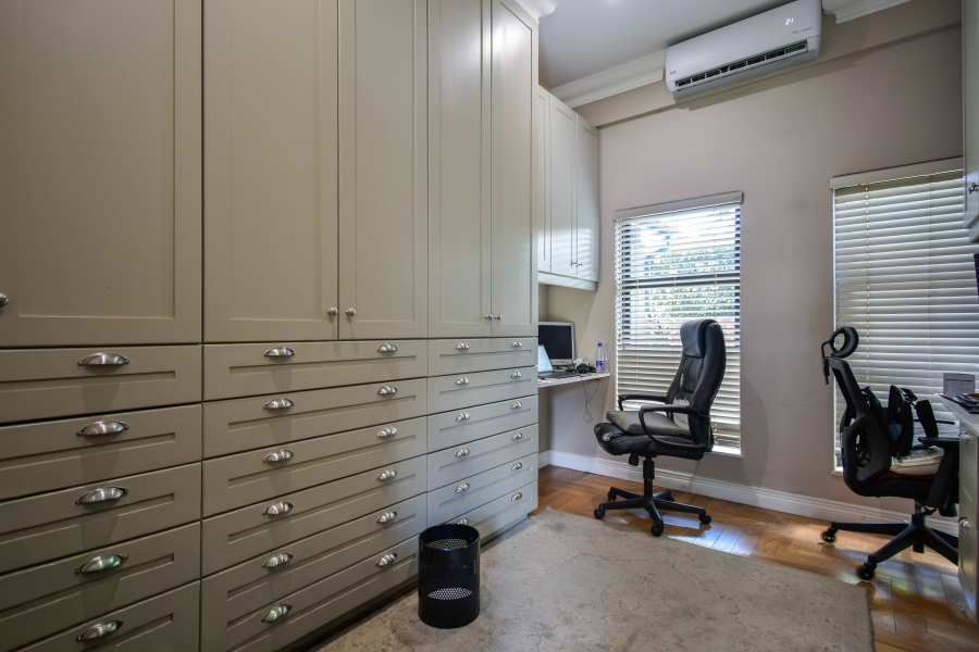 4 Bedroom Property for Sale in Midstream Ridge Gauteng