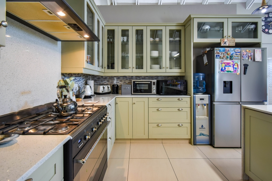 4 Bedroom Property for Sale in Midstream Ridge Gauteng