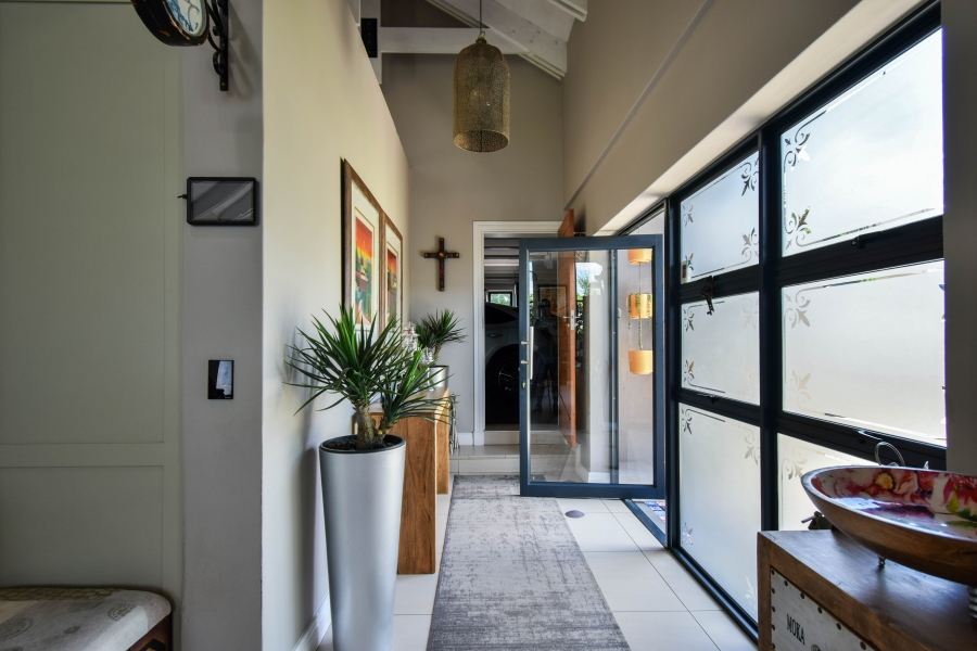 4 Bedroom Property for Sale in Midstream Ridge Gauteng