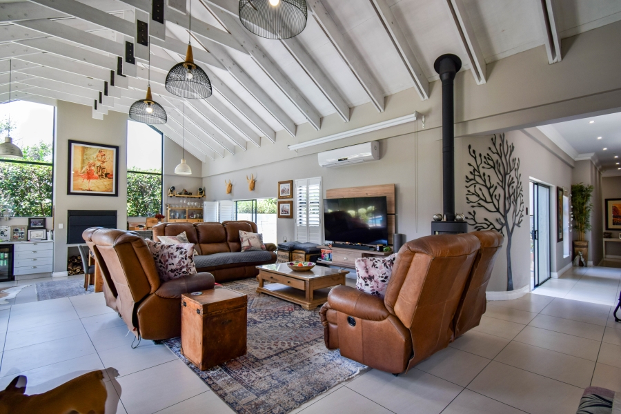 4 Bedroom Property for Sale in Midstream Ridge Gauteng