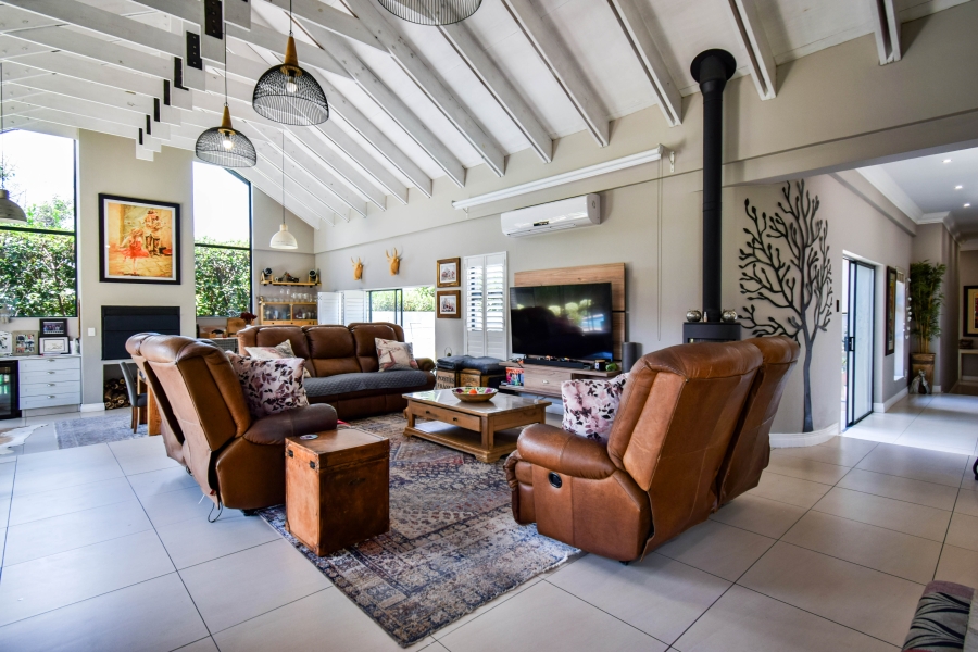 4 Bedroom Property for Sale in Midstream Ridge Gauteng