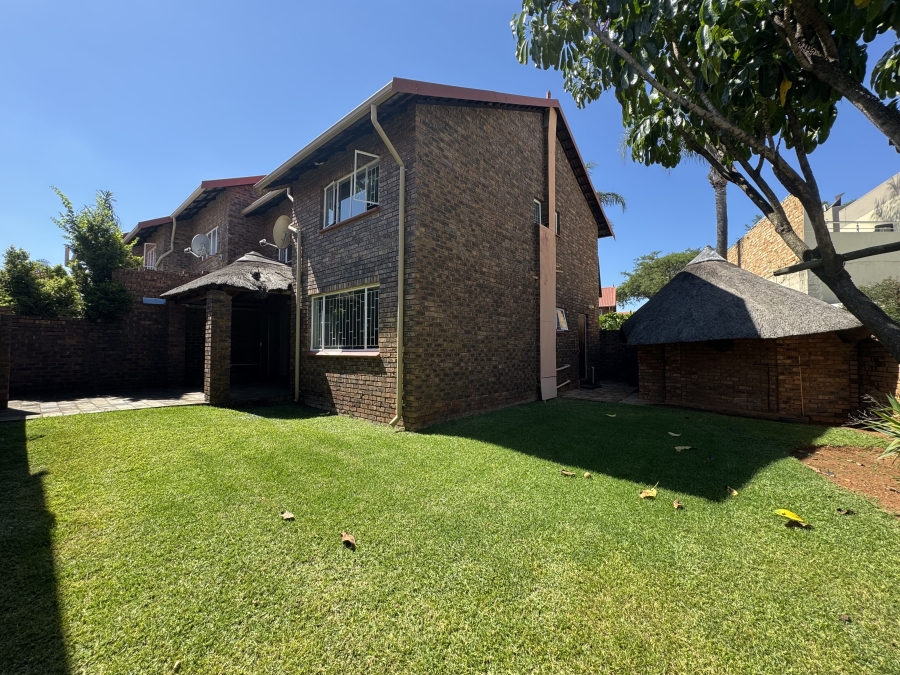 3 Bedroom Property for Sale in Garsfontein Gauteng