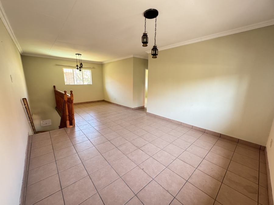 3 Bedroom Property for Sale in Garsfontein Gauteng