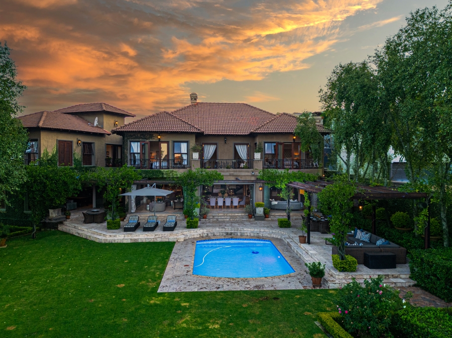 5 Bedroom Property for Sale in Waterkloof Ridge Gauteng