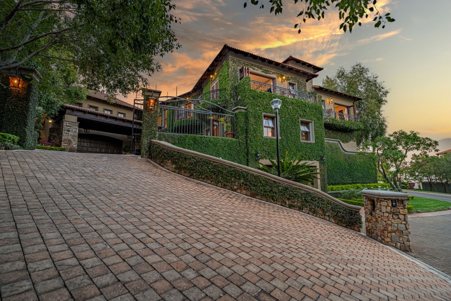 5 Bedroom Property for Sale in Waterkloof Ridge Gauteng