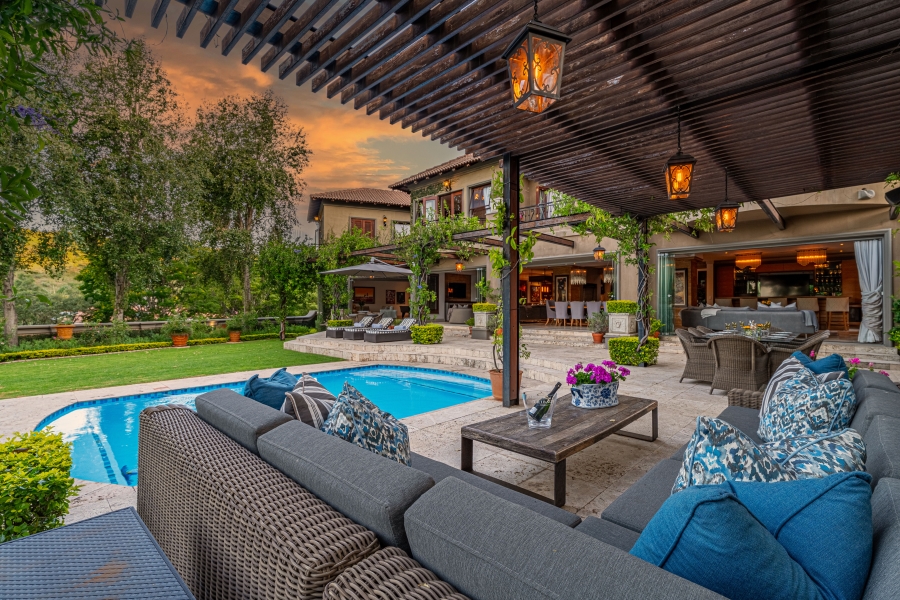 5 Bedroom Property for Sale in Waterkloof Ridge Gauteng