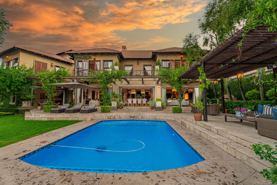 5 Bedroom Property for Sale in Waterkloof Ridge Gauteng