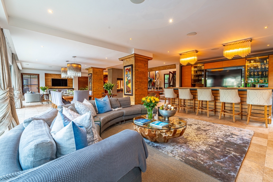 5 Bedroom Property for Sale in Waterkloof Ridge Gauteng