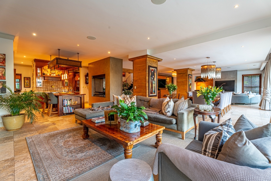 5 Bedroom Property for Sale in Waterkloof Ridge Gauteng