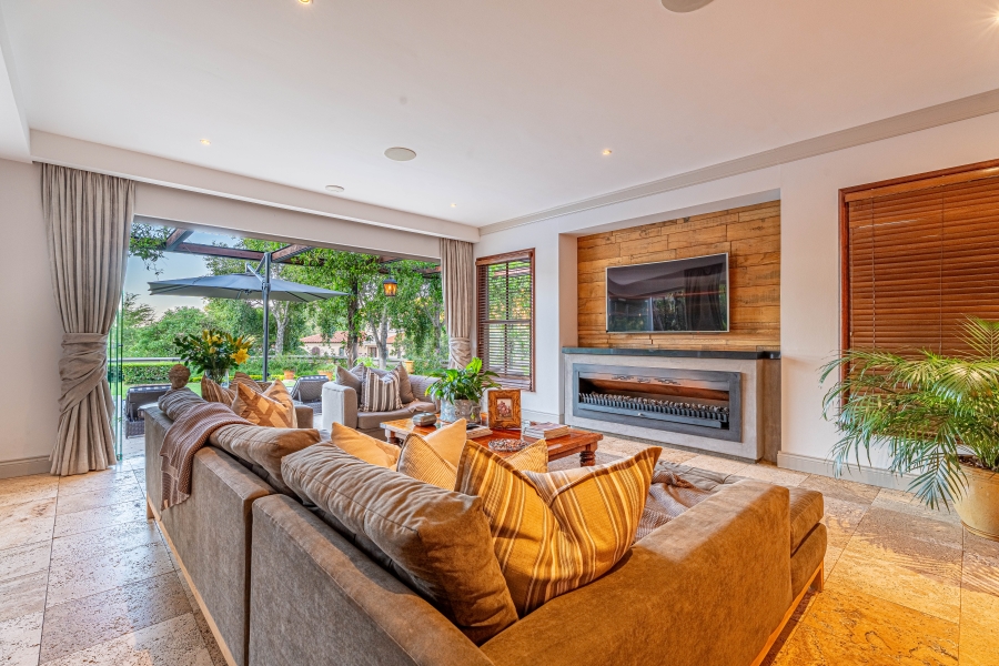 5 Bedroom Property for Sale in Waterkloof Ridge Gauteng