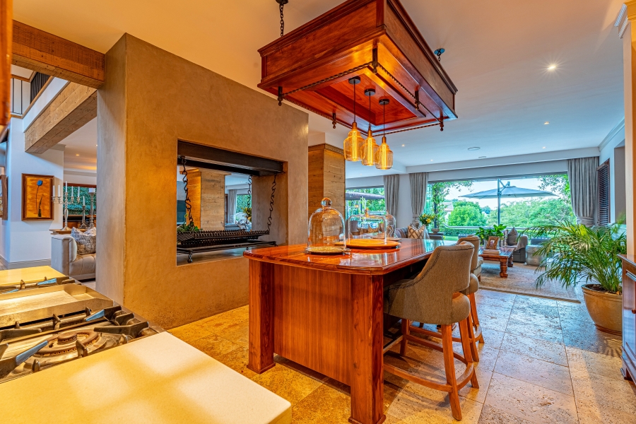 5 Bedroom Property for Sale in Waterkloof Ridge Gauteng