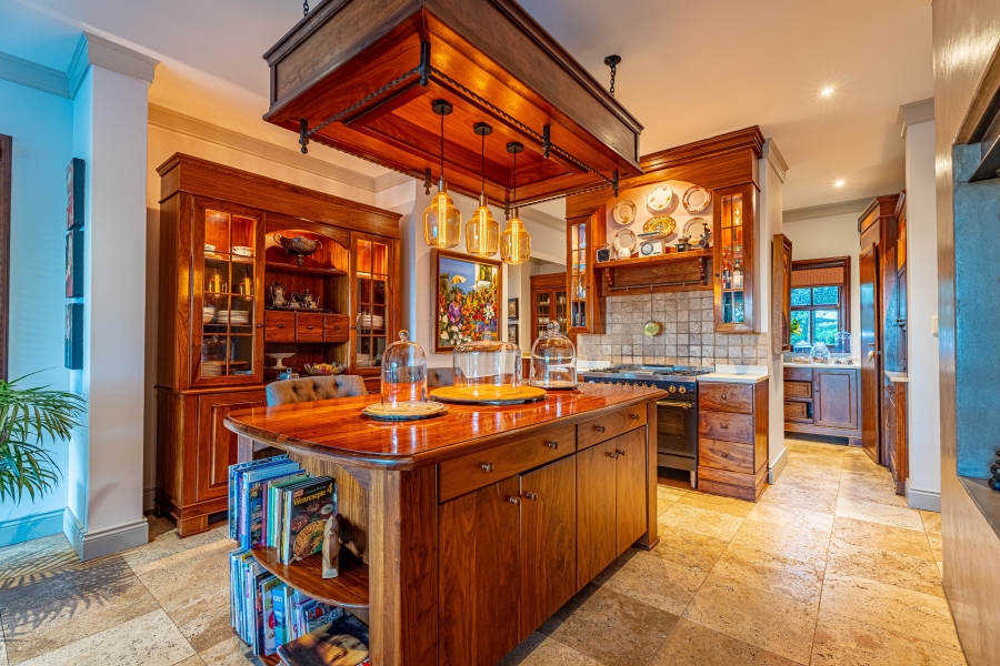 5 Bedroom Property for Sale in Waterkloof Ridge Gauteng