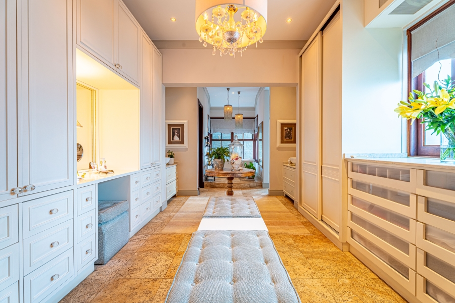 5 Bedroom Property for Sale in Waterkloof Ridge Gauteng