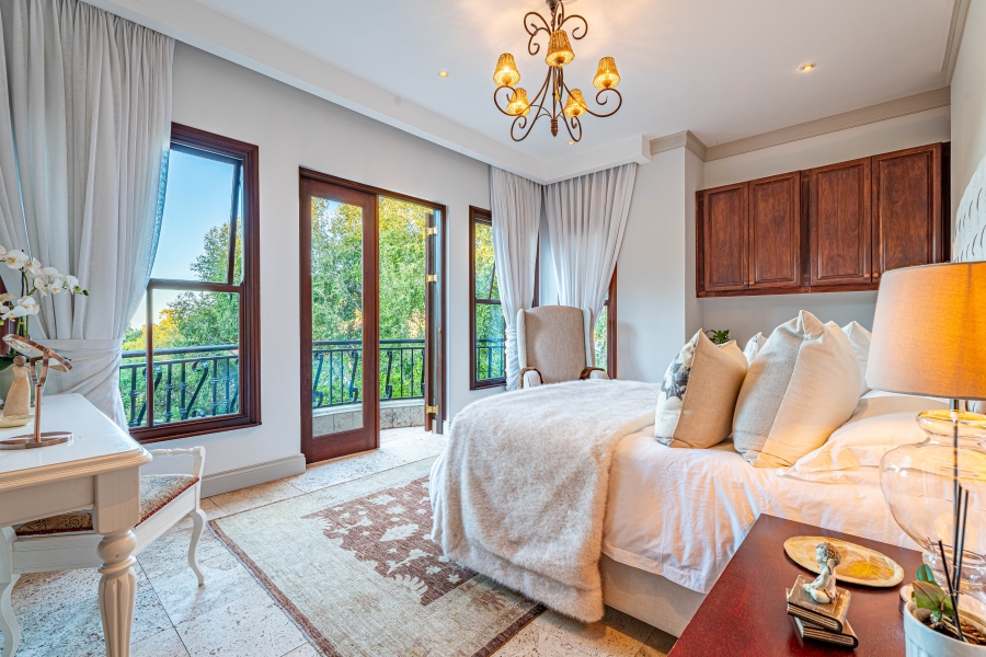 5 Bedroom Property for Sale in Waterkloof Ridge Gauteng