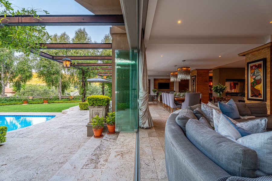 5 Bedroom Property for Sale in Waterkloof Ridge Gauteng