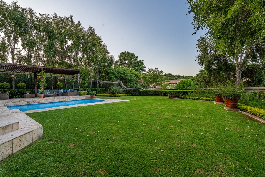 5 Bedroom Property for Sale in Waterkloof Ridge Gauteng