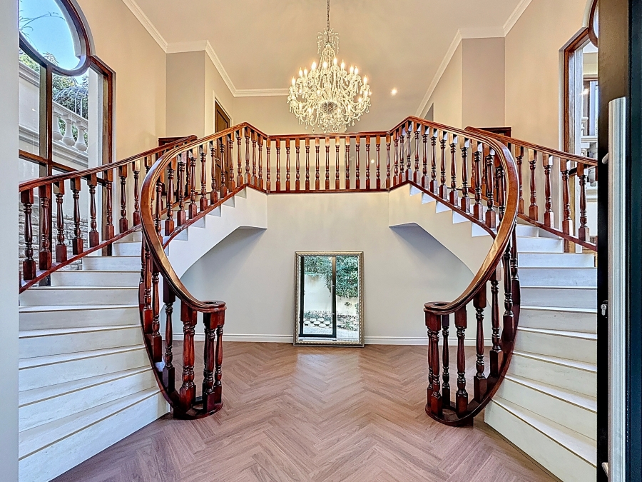 5 Bedroom Property for Sale in Waterkloof Gauteng