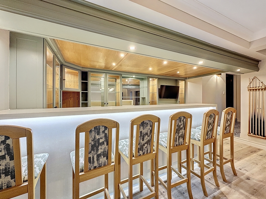 5 Bedroom Property for Sale in Waterkloof Gauteng