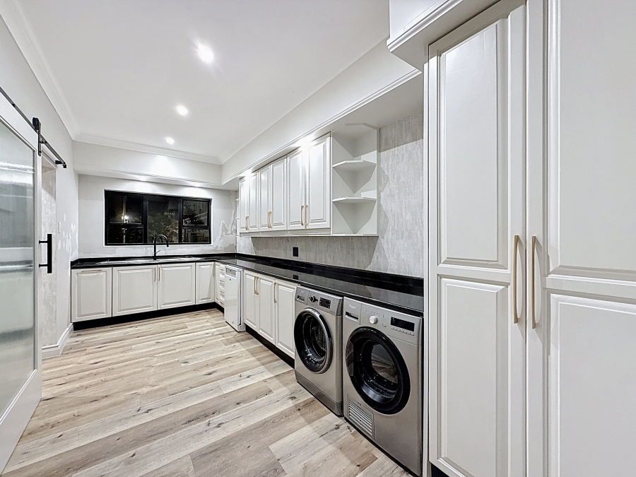 5 Bedroom Property for Sale in Waterkloof Gauteng