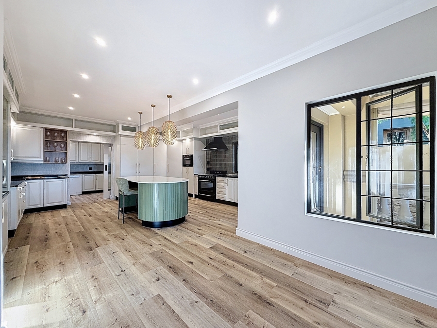 5 Bedroom Property for Sale in Waterkloof Gauteng