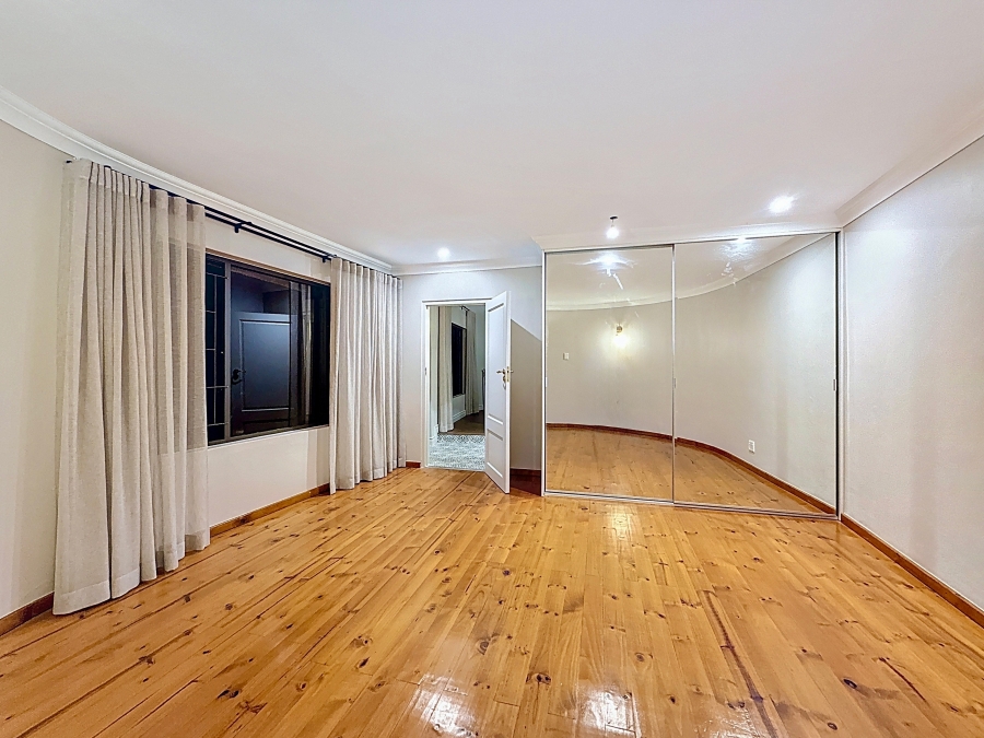 5 Bedroom Property for Sale in Waterkloof Gauteng