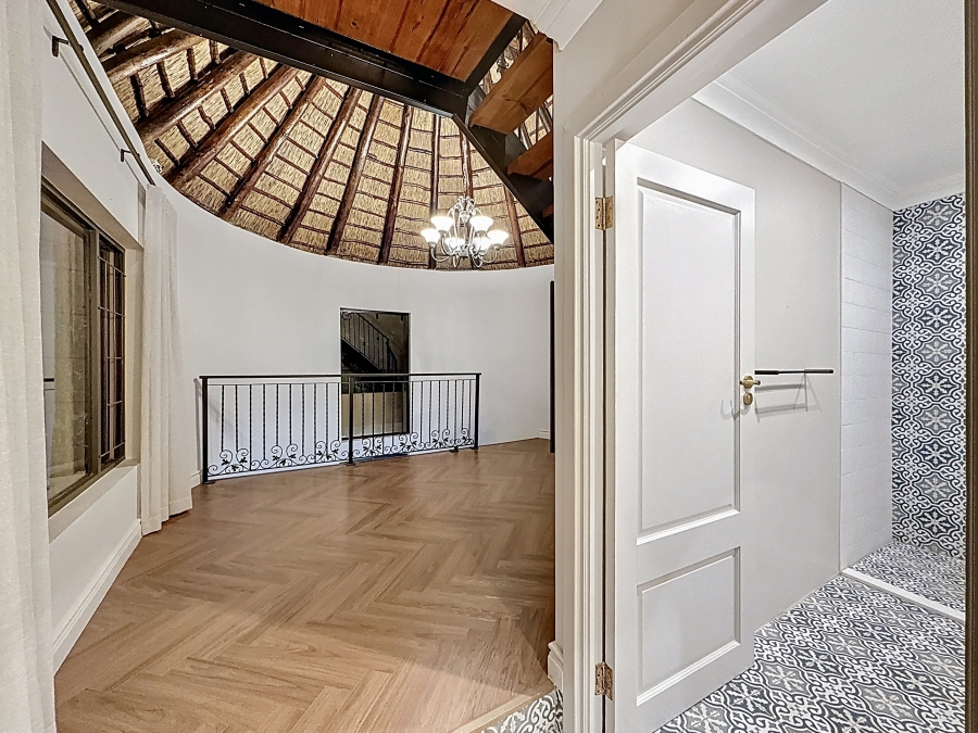 5 Bedroom Property for Sale in Waterkloof Gauteng