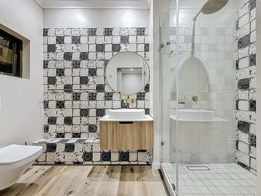 5 Bedroom Property for Sale in Waterkloof Gauteng