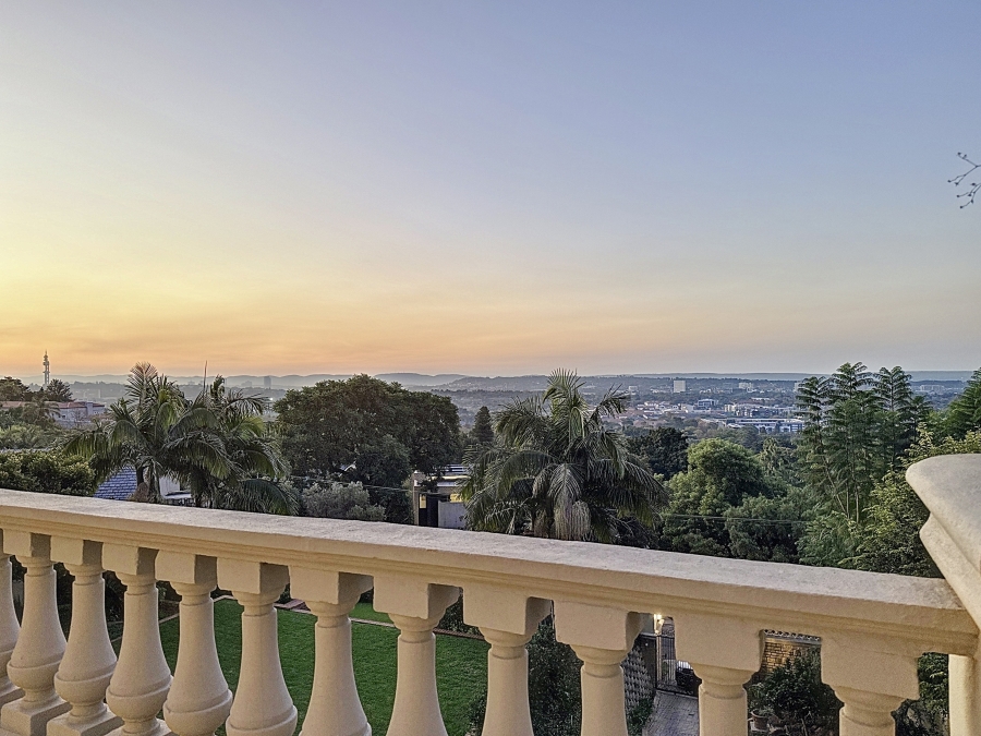 5 Bedroom Property for Sale in Waterkloof Gauteng