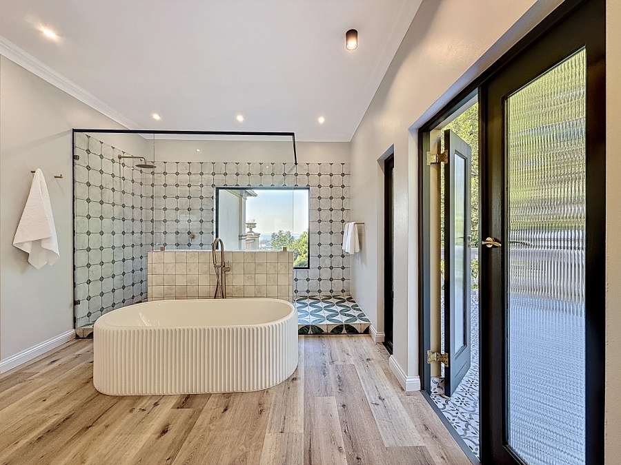 5 Bedroom Property for Sale in Waterkloof Gauteng