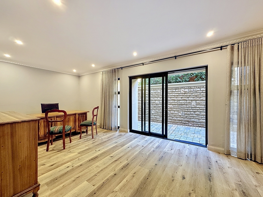 5 Bedroom Property for Sale in Waterkloof Gauteng