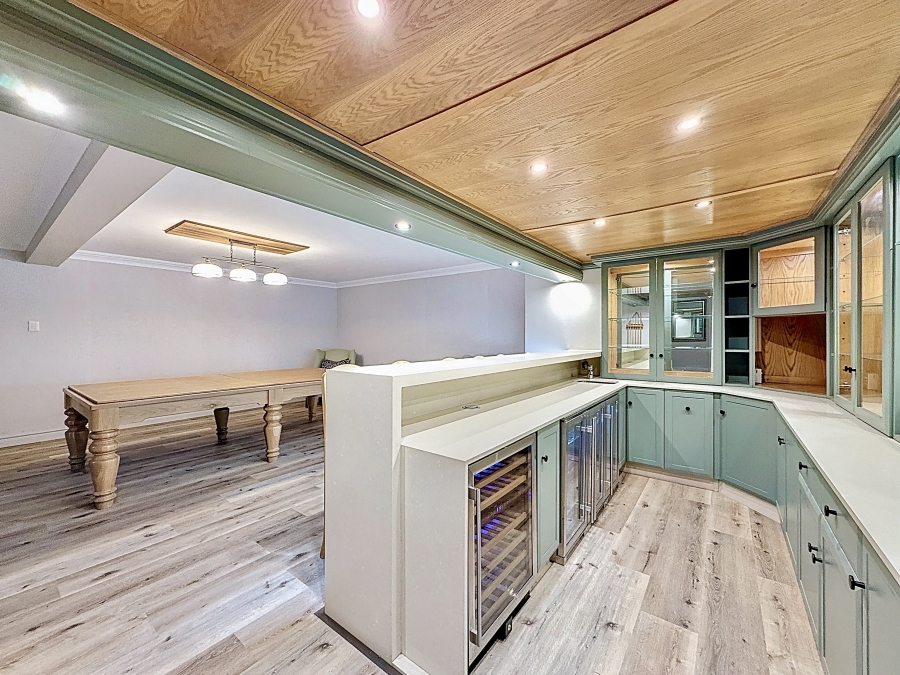 5 Bedroom Property for Sale in Waterkloof Gauteng