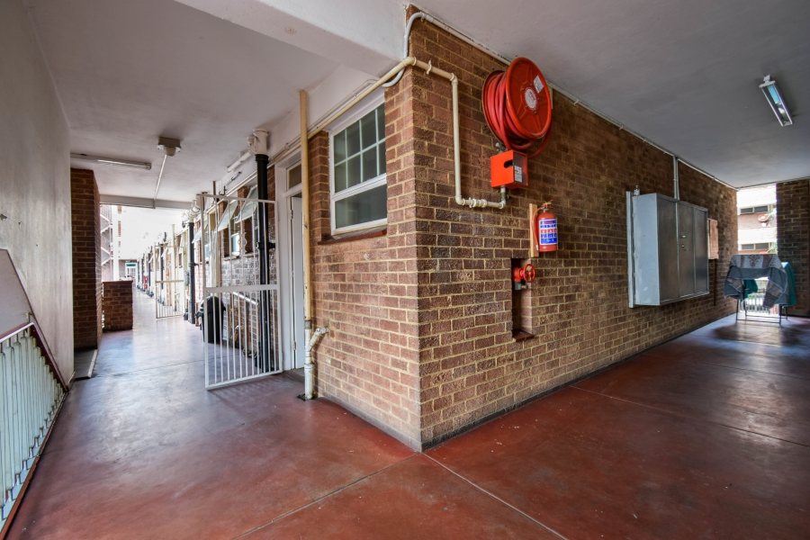 1 Bedroom Property for Sale in Sunnyside Gauteng