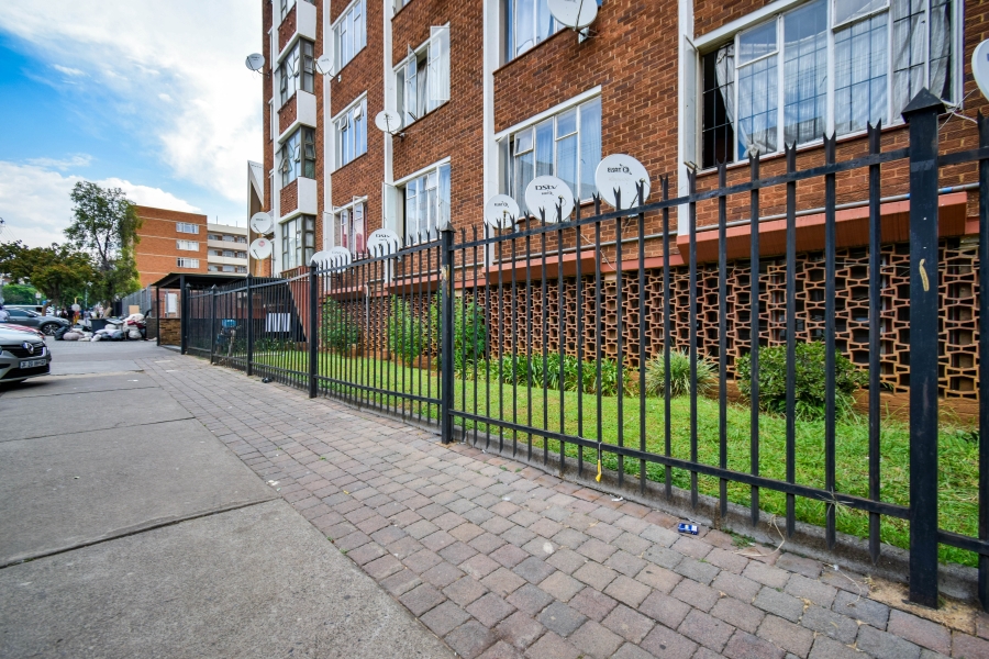 2 Bedroom Property for Sale in Sunnyside Gauteng